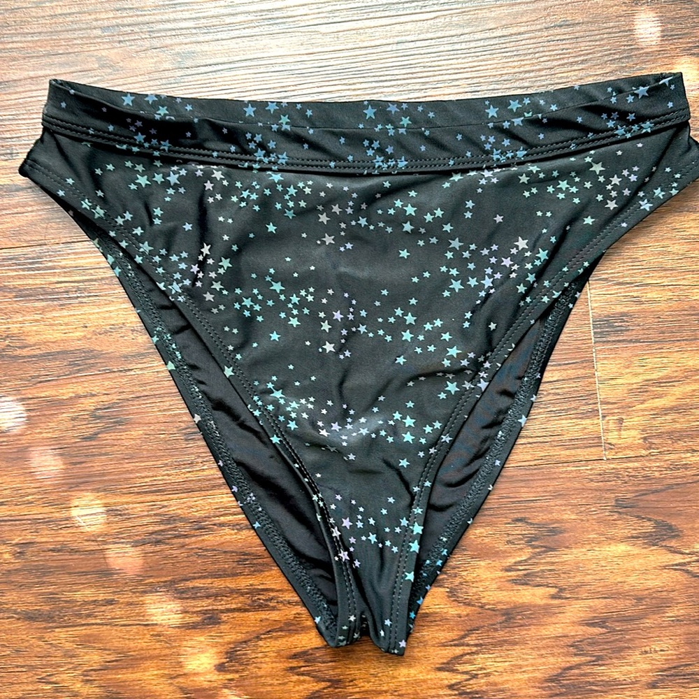 Iheartraves bottoms
